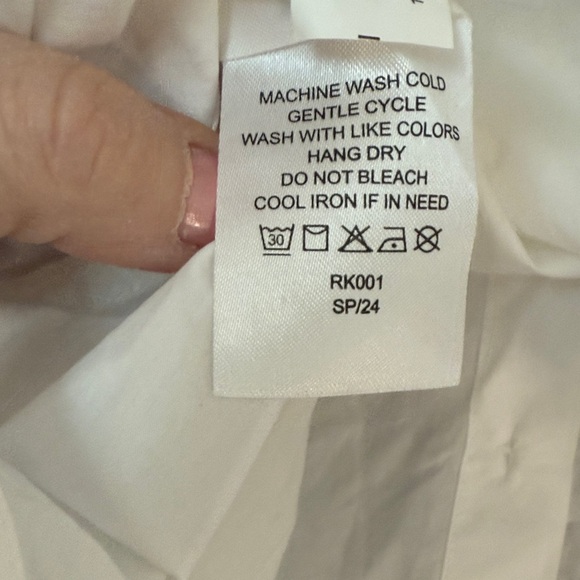 Quince Organic Cotton Woman’s off white Button Down Shirt - Picture 9 of 13